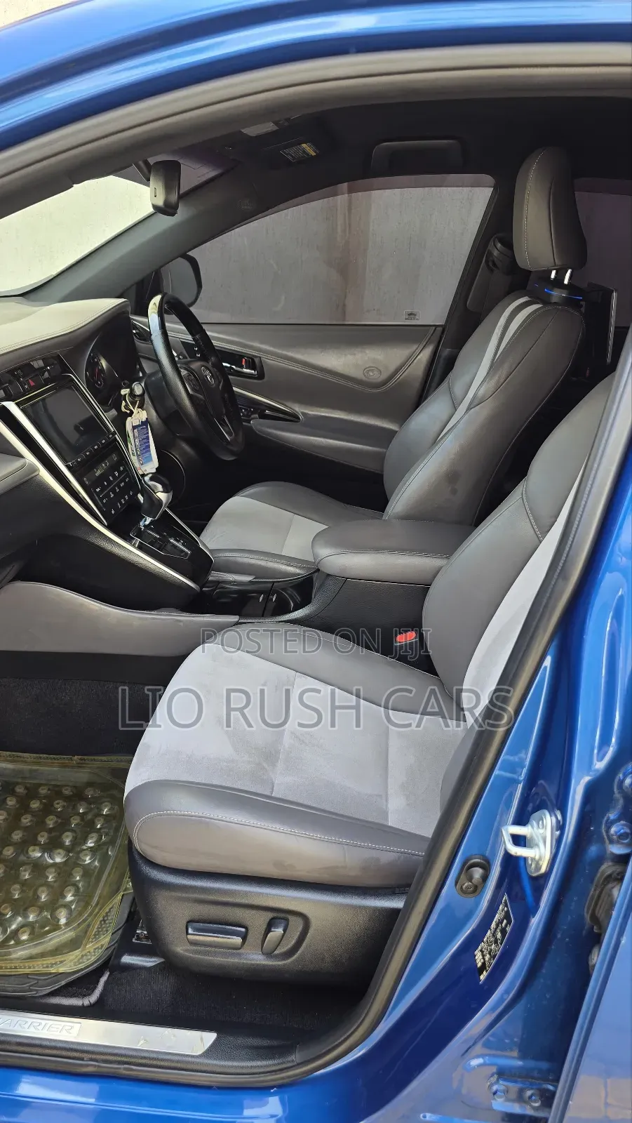 Toyota Harrier 2018 Blue
