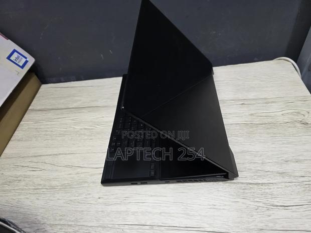 Laptop Asus Zenbook Duo 14 32GB AMD Ryzen 9 SSD 1T - thumbnail 3