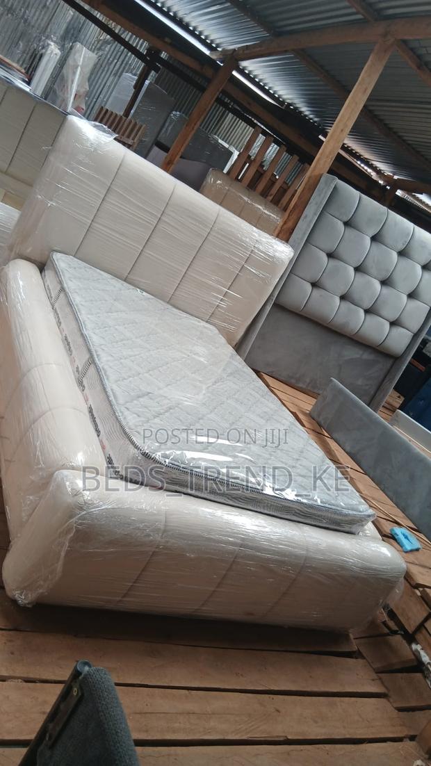 Welcoming 5 by 6 Modern Bubble Bed - main view