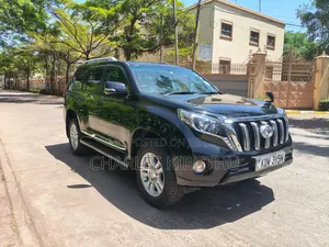 Toyota Land Cruiser 2014 Black