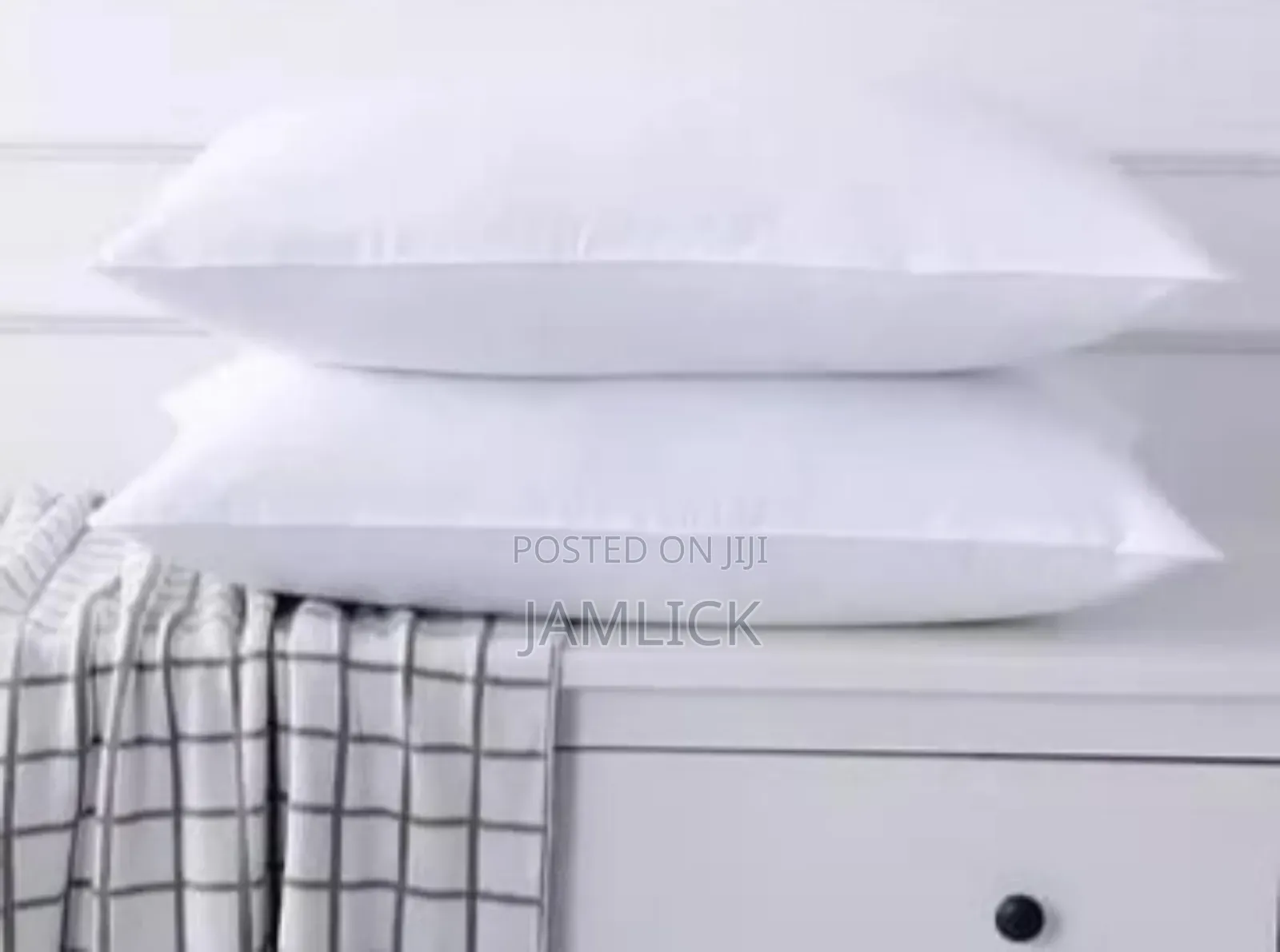 Compressed Pillows in Pairs - Tr