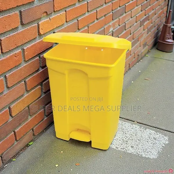 Long Lasting 30l Hard Plastic Step Pedal Garbage Bin for Hospitals