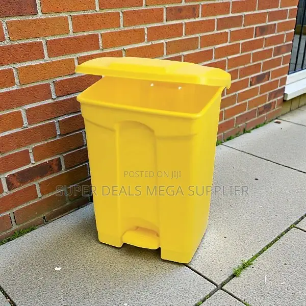 Heavy Duty 30 Litres Hard Plastic Step Pedal Waste Bin for Restaurants