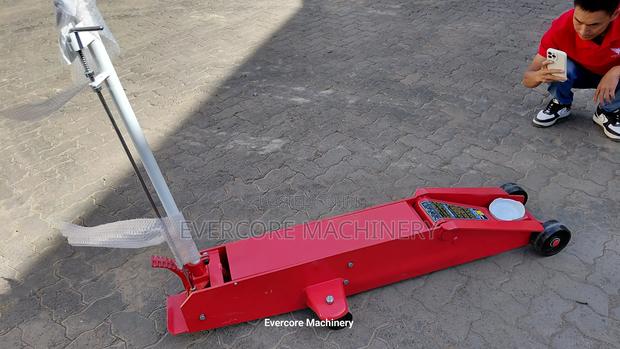 Heavy Duty 10tonne Hydraulic Trolley Jack Machine Offer.