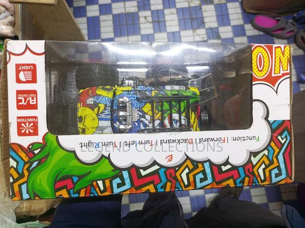 Graffiti Model Car Remote Controlled Truck - thumbnail 3