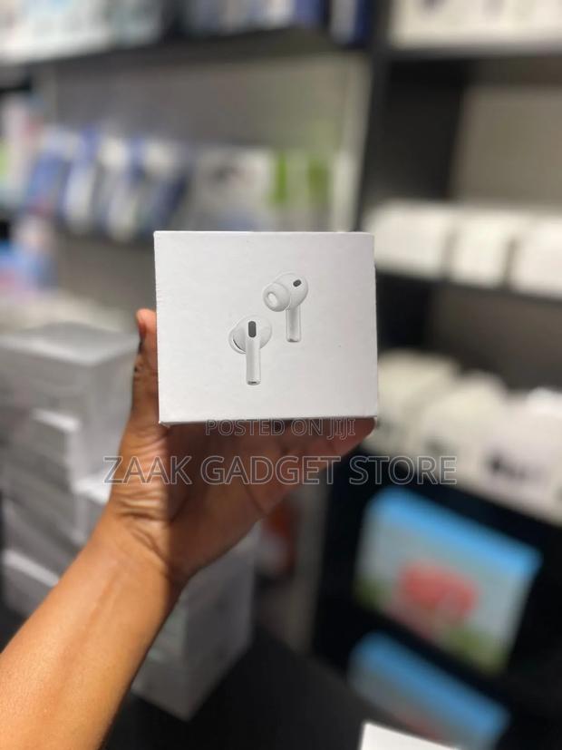 Airpods Pro 3 With Active Noise Canceling - thumbnail 2