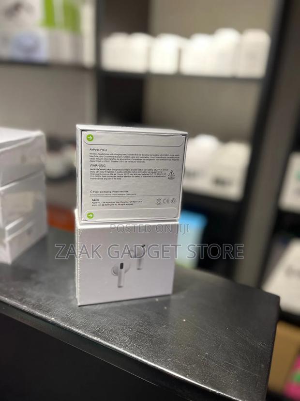 Airpods Pro 3 With Active Noise Canceling - thumbnail 3