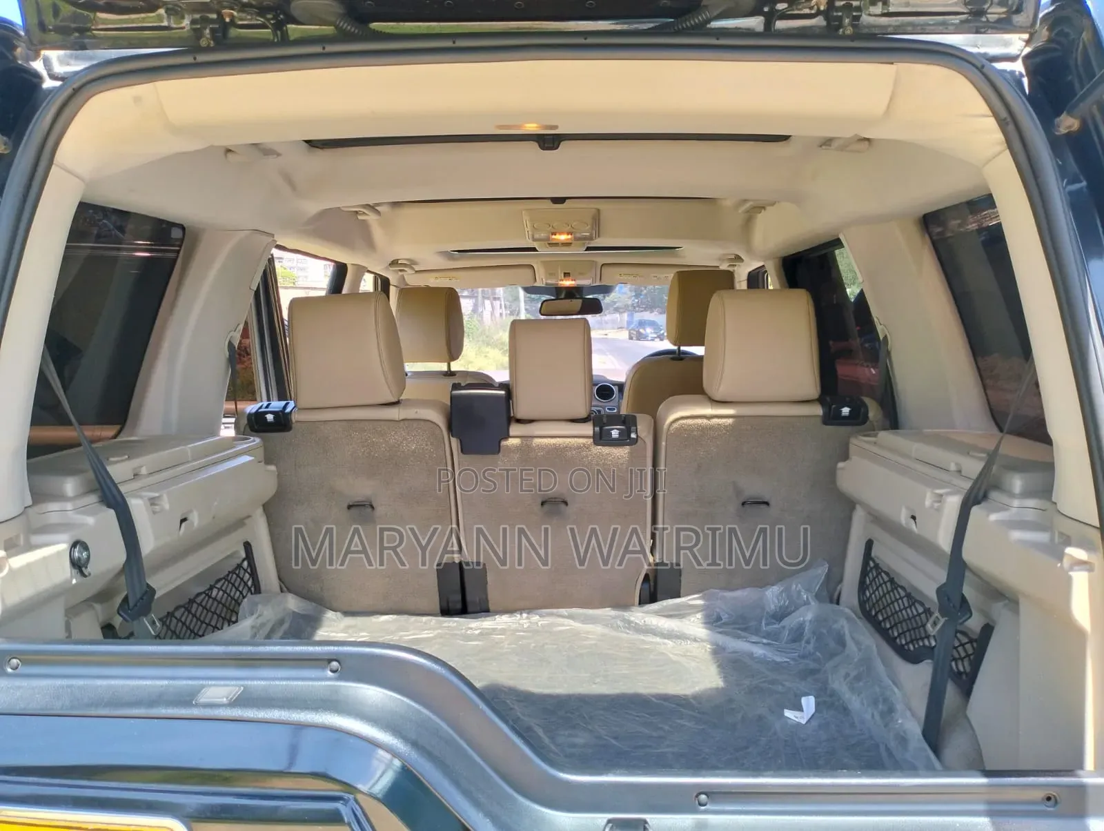 Land Rover Discovery 2010 Black