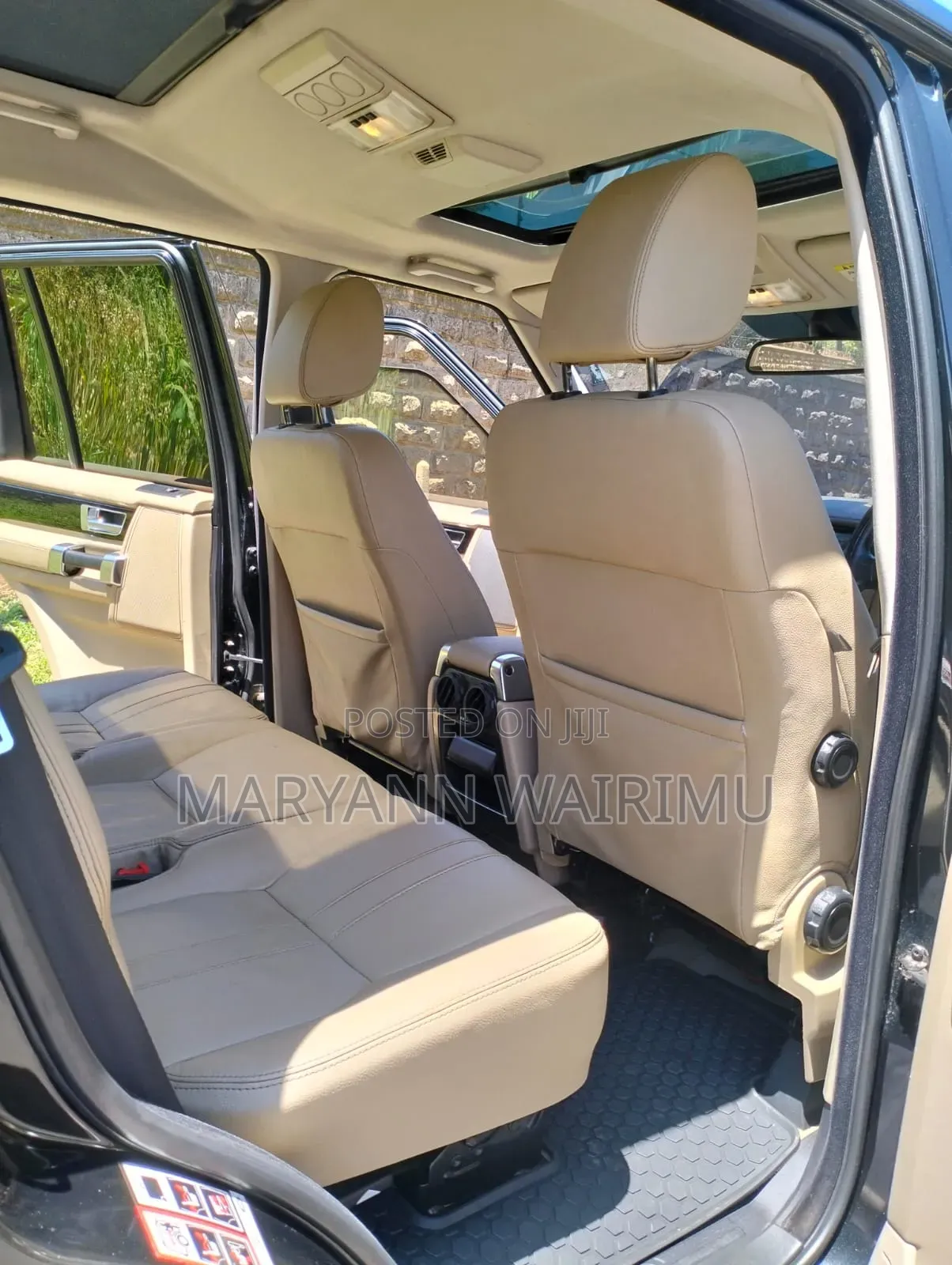 Land Rover Discovery 2010 Black