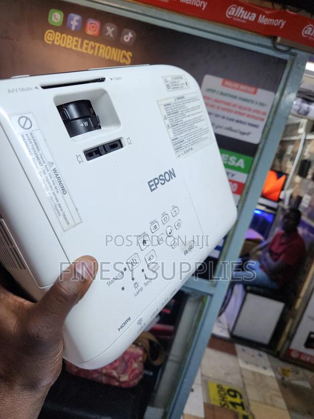 Epson Ebs-41 Projector - thumbnail 2