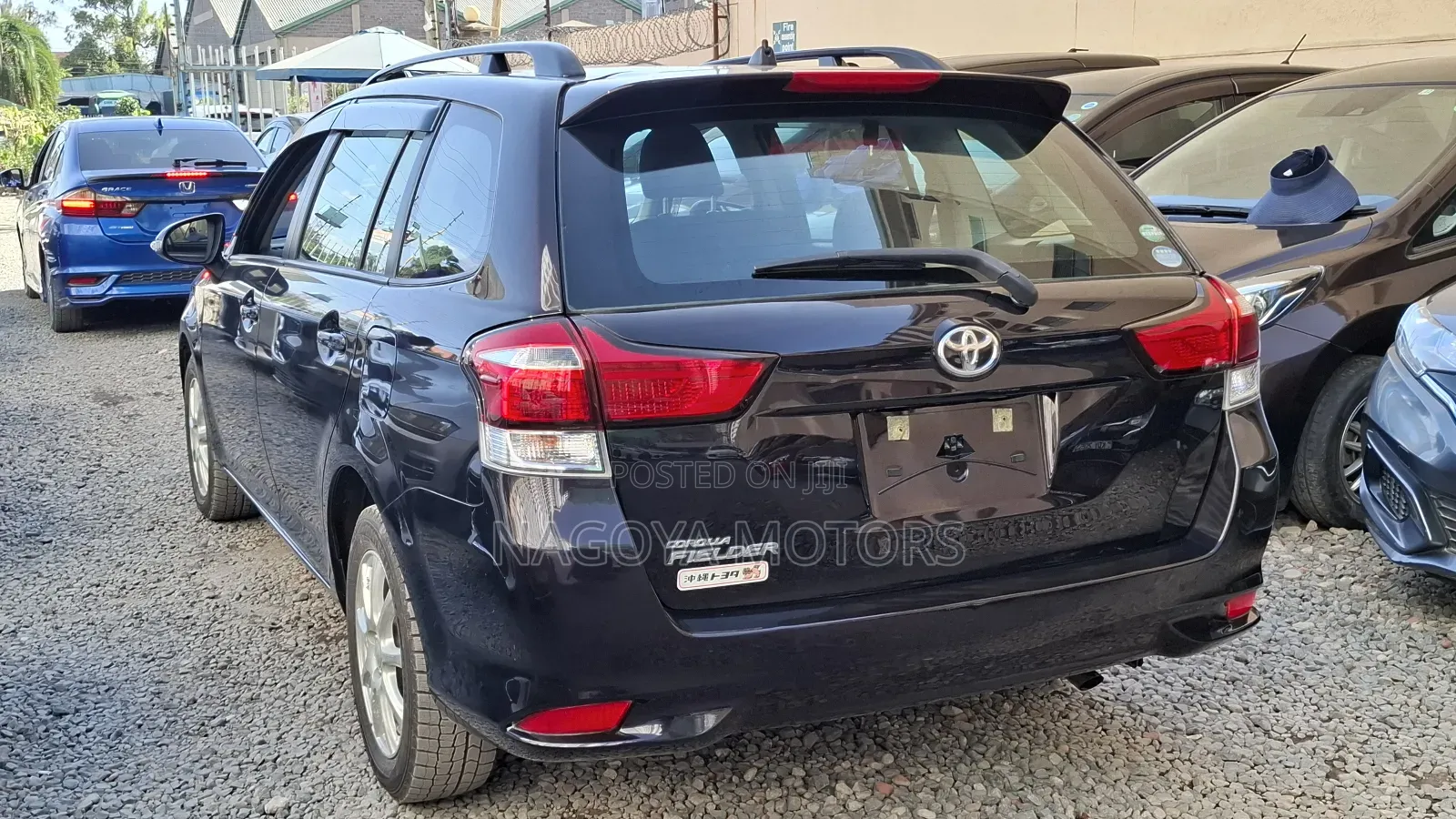 Toyota Corolla Fielder 2018 Burgundy