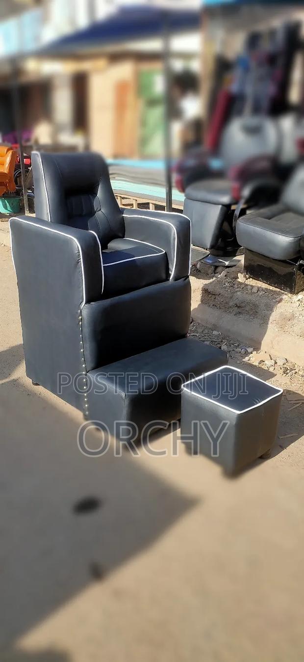 1 Seater Pedicure Couch - main view