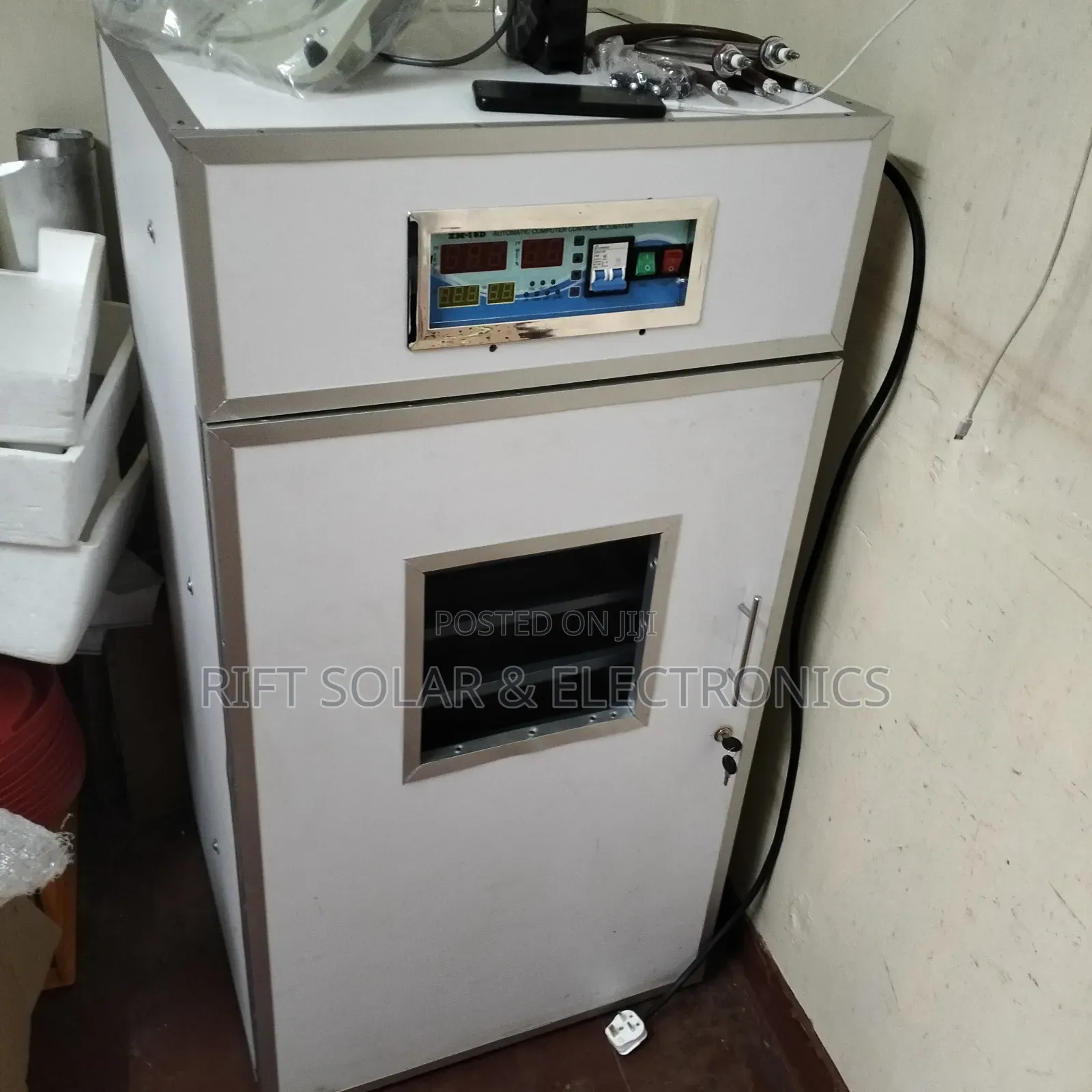 (4)470w Solar - (2)200ah Battery - 1.5kv Inverter - 528eggs Incubator