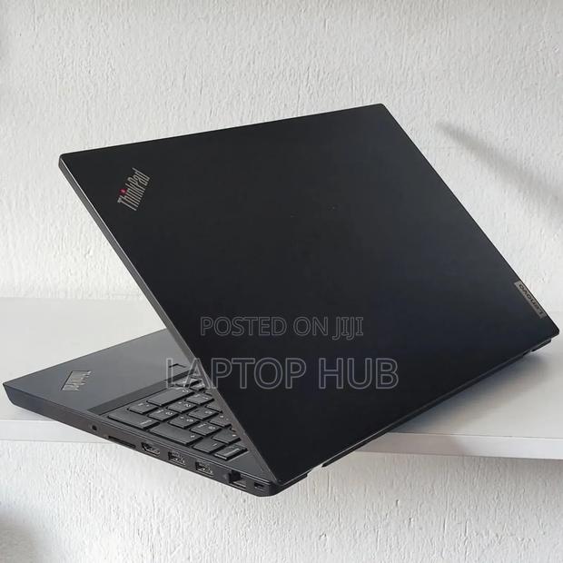 Laptop Lenovo Thinkpad P15s 16GB Intel Core I7 SSD 512GB - thumbnail 2