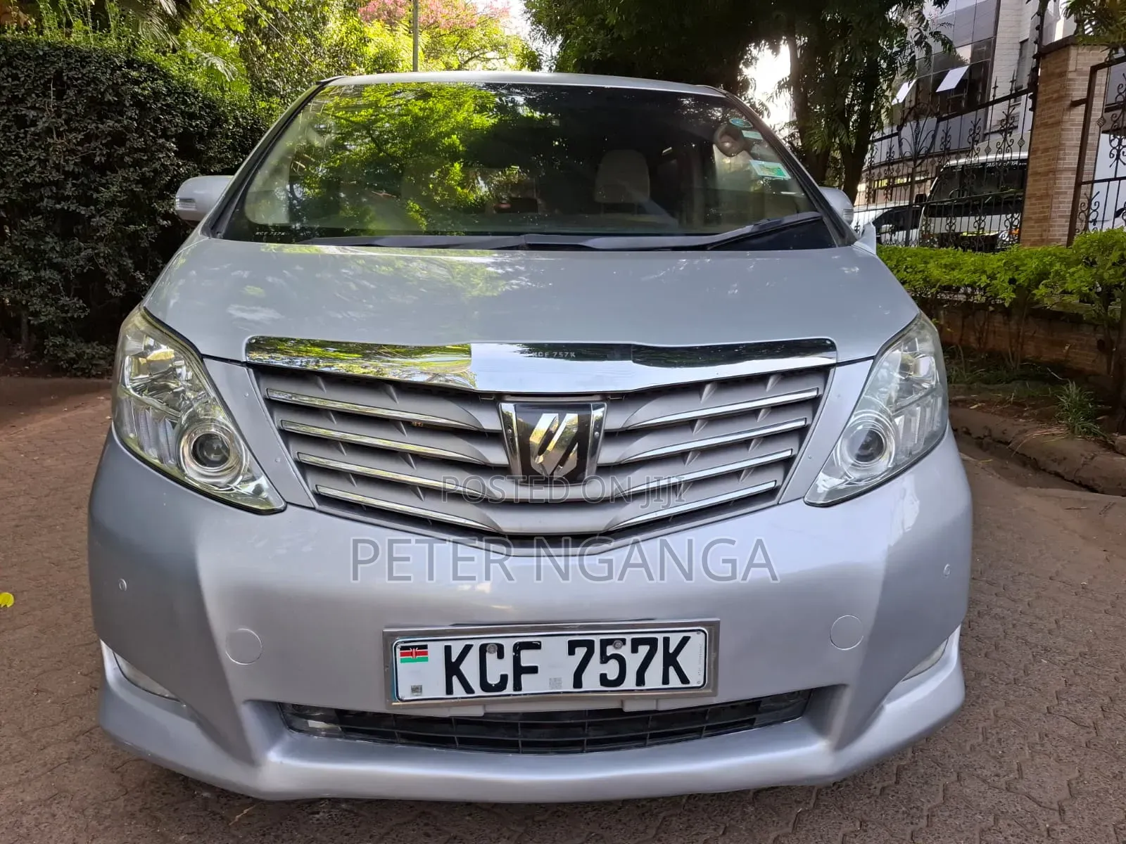 Toyota Alphard 2.4 Petrol FWD 2008 Silver