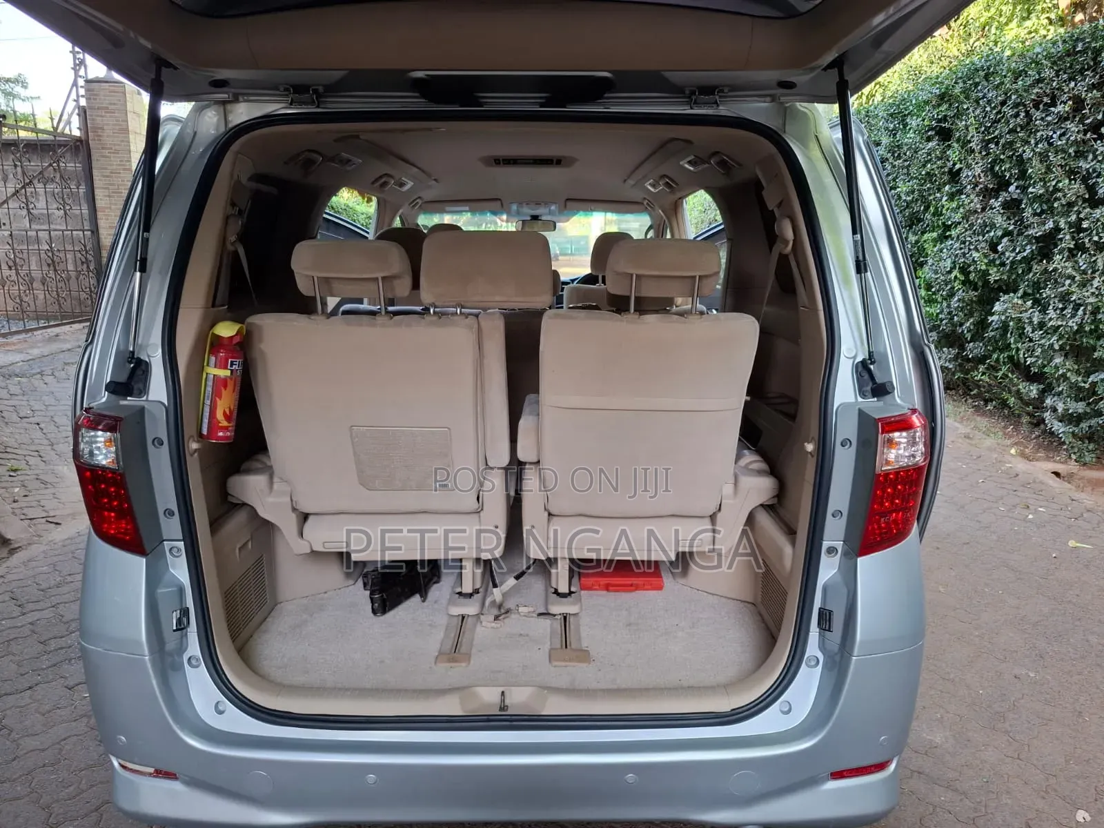 Toyota Alphard 2.4 Petrol FWD 2008 Silver