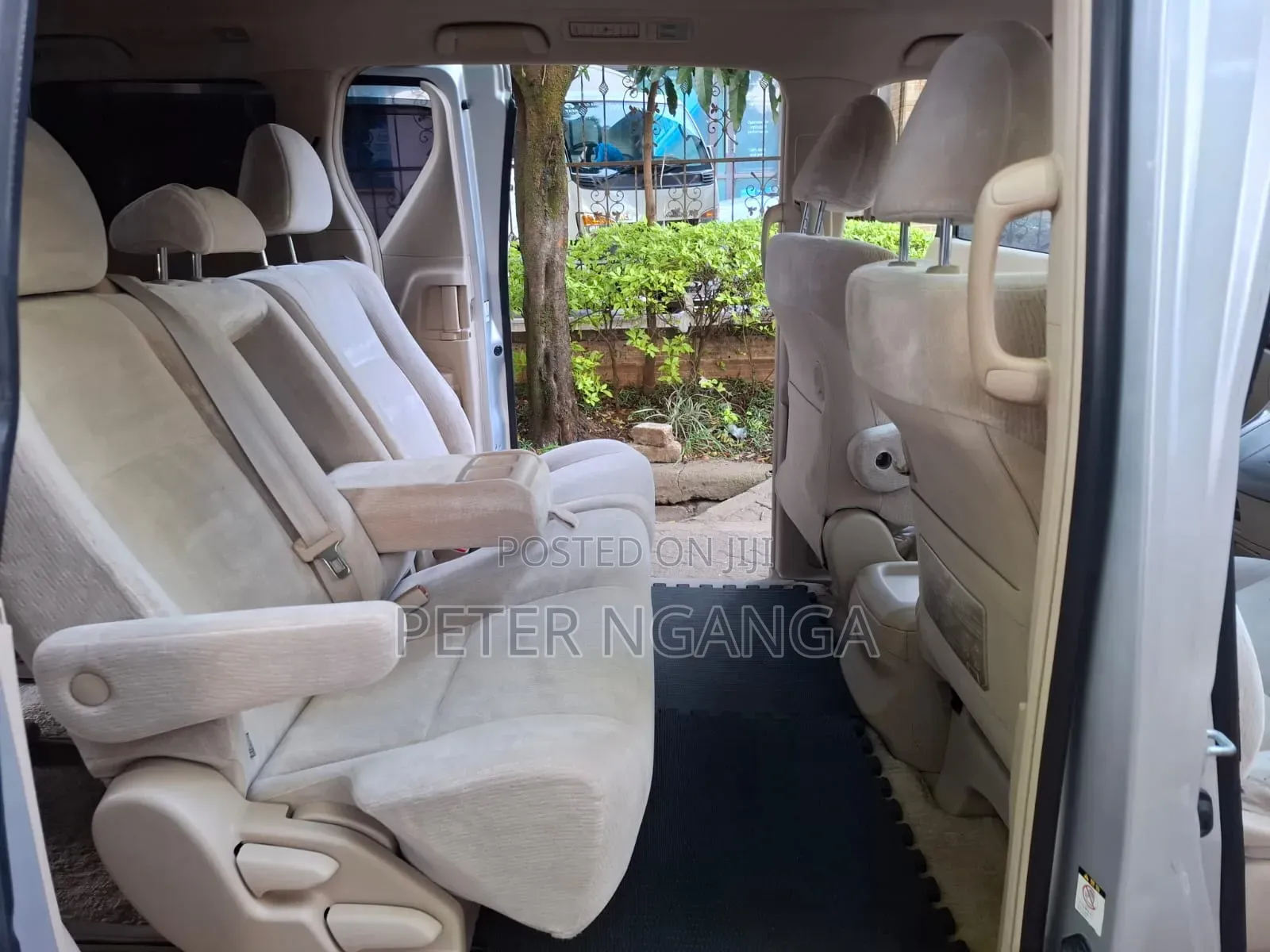 Toyota Alphard 2.4 Petrol FWD 2008 Silver
