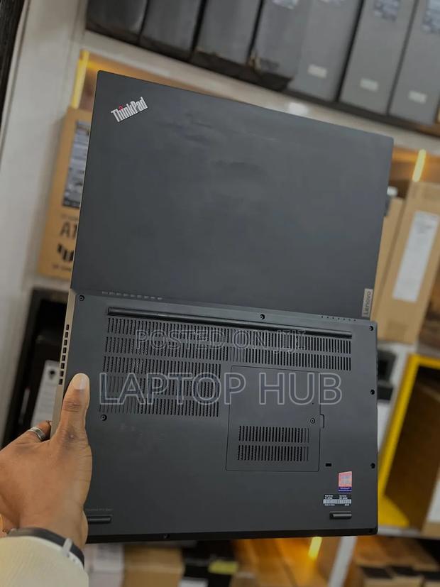 Laptop Lenovo Thinkpad P15s 16GB Intel Core I7 SSD 512GB - thumbnail 3