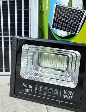 Eco-Friendly 100w Solar Flood Light for Large Areas