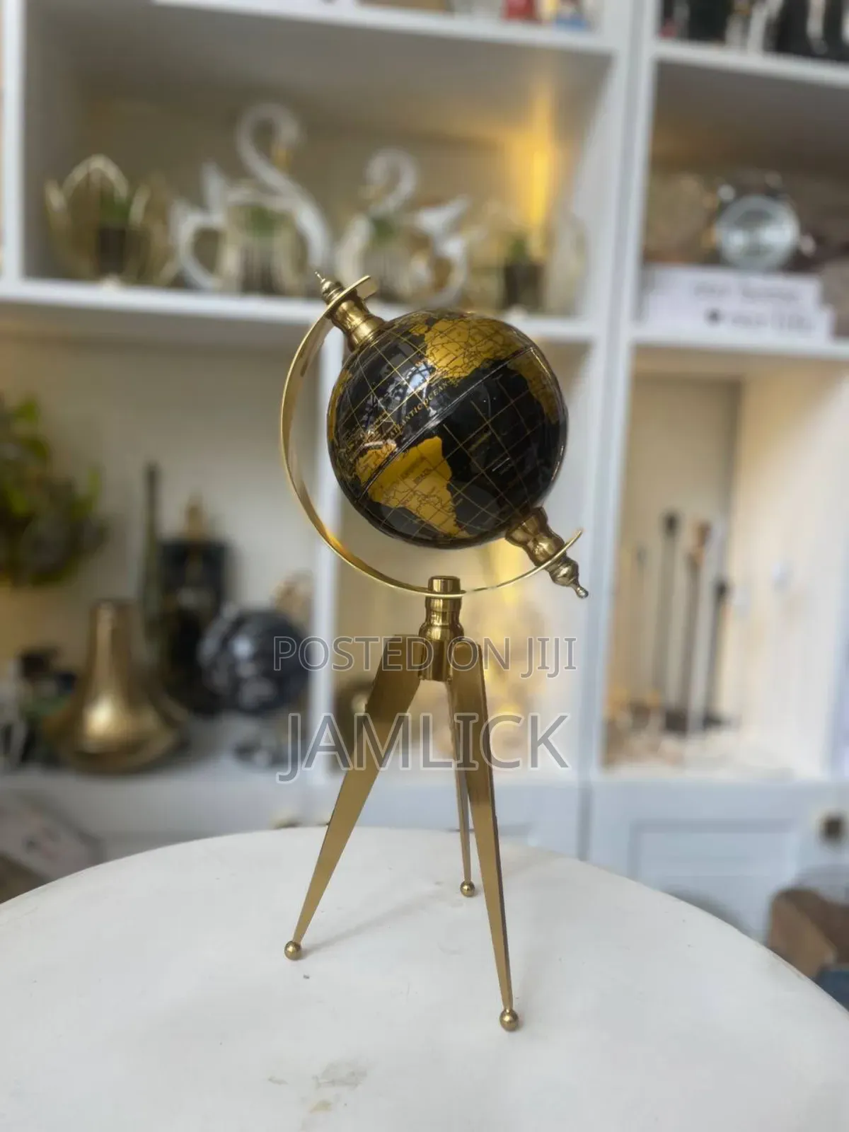 Tripod Globe Decor –Gh