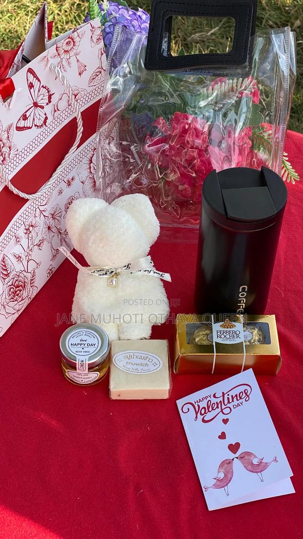 Hot Valentines Ladies Gift Set - thumbnail 3