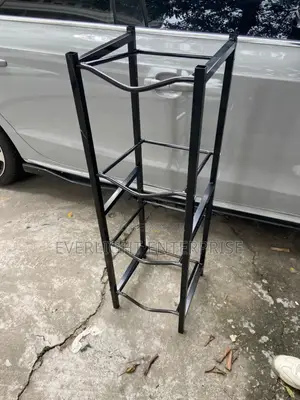 8 Water Bottle Holder Rack