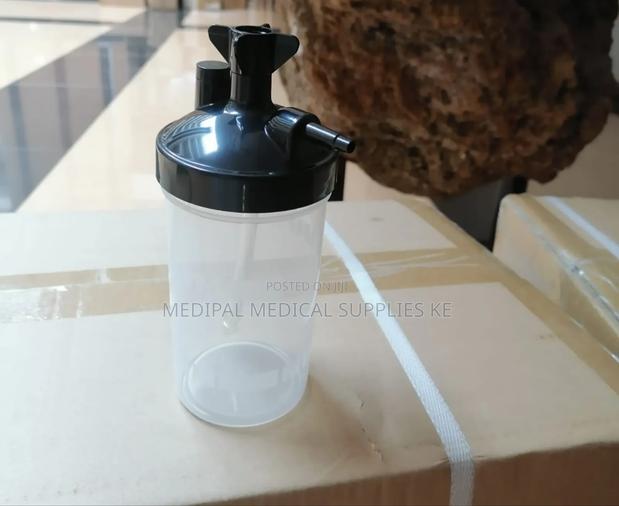 Concentrator Humidifier Bottle - main view