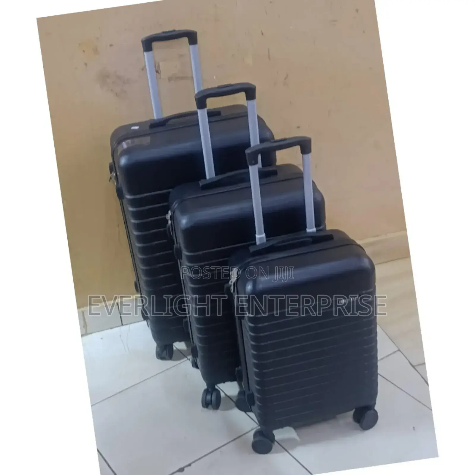 3 in 1 Luxurious Fibre Suitcase