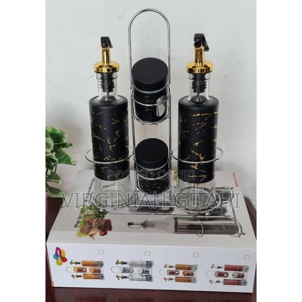 Black Gold 5in1 Seasoning Set 2 - 300ml Oil Dispenser Salt Shakers