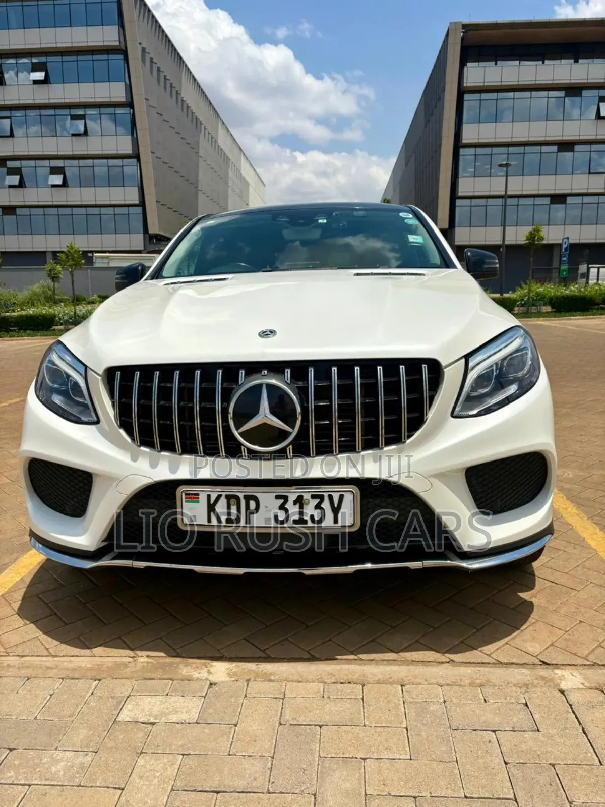 Mercedes-Benz GLE-Class 2019 White
