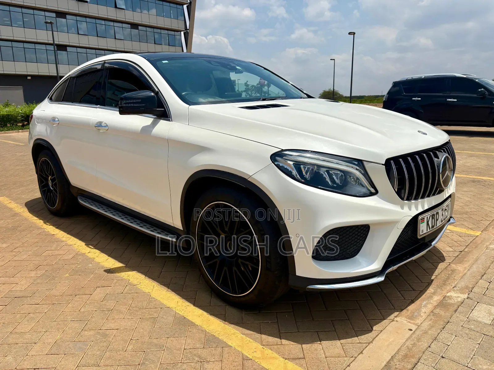 Mercedes-Benz GLE-Class 2019 White