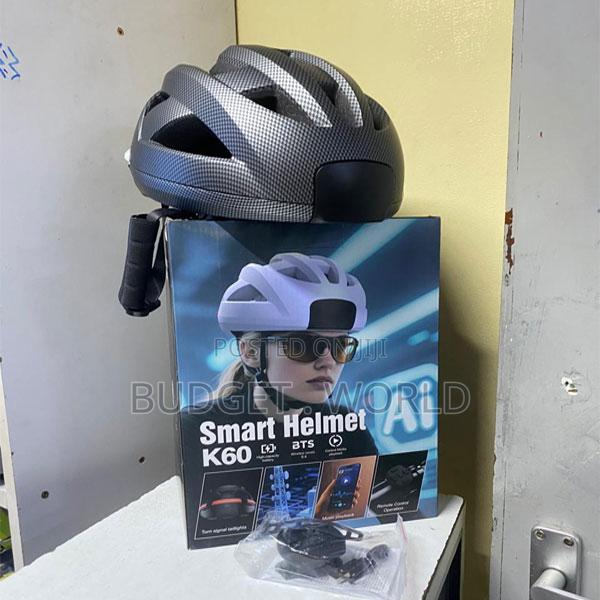  Smart Cycling Helmet Lightweight Design