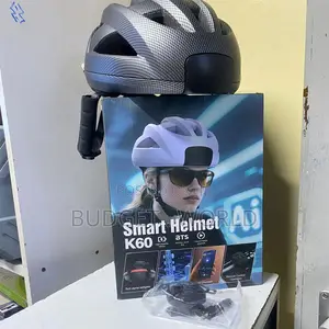  Smart Bike Helmet With Safety Lighting