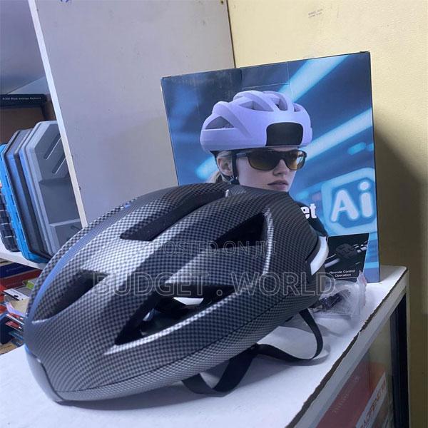 Smart Helmet With Rechargeable Battery
