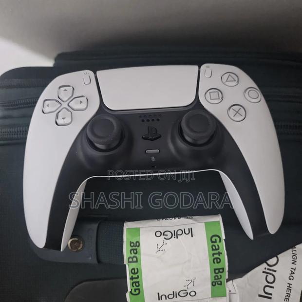 Ps 5 Console - thumbnail 3