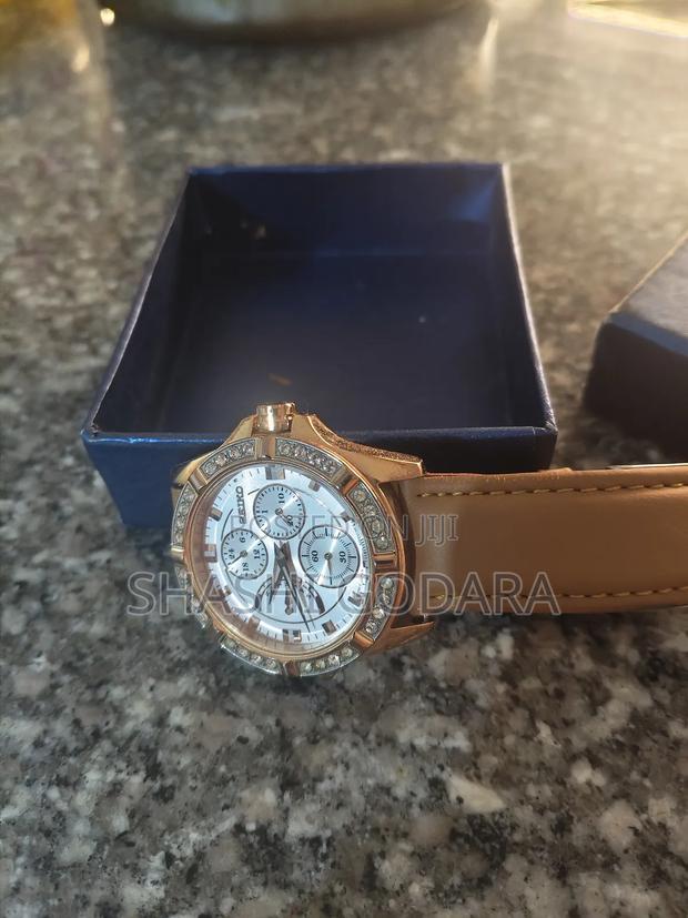 Hand Watch - thumbnail 3