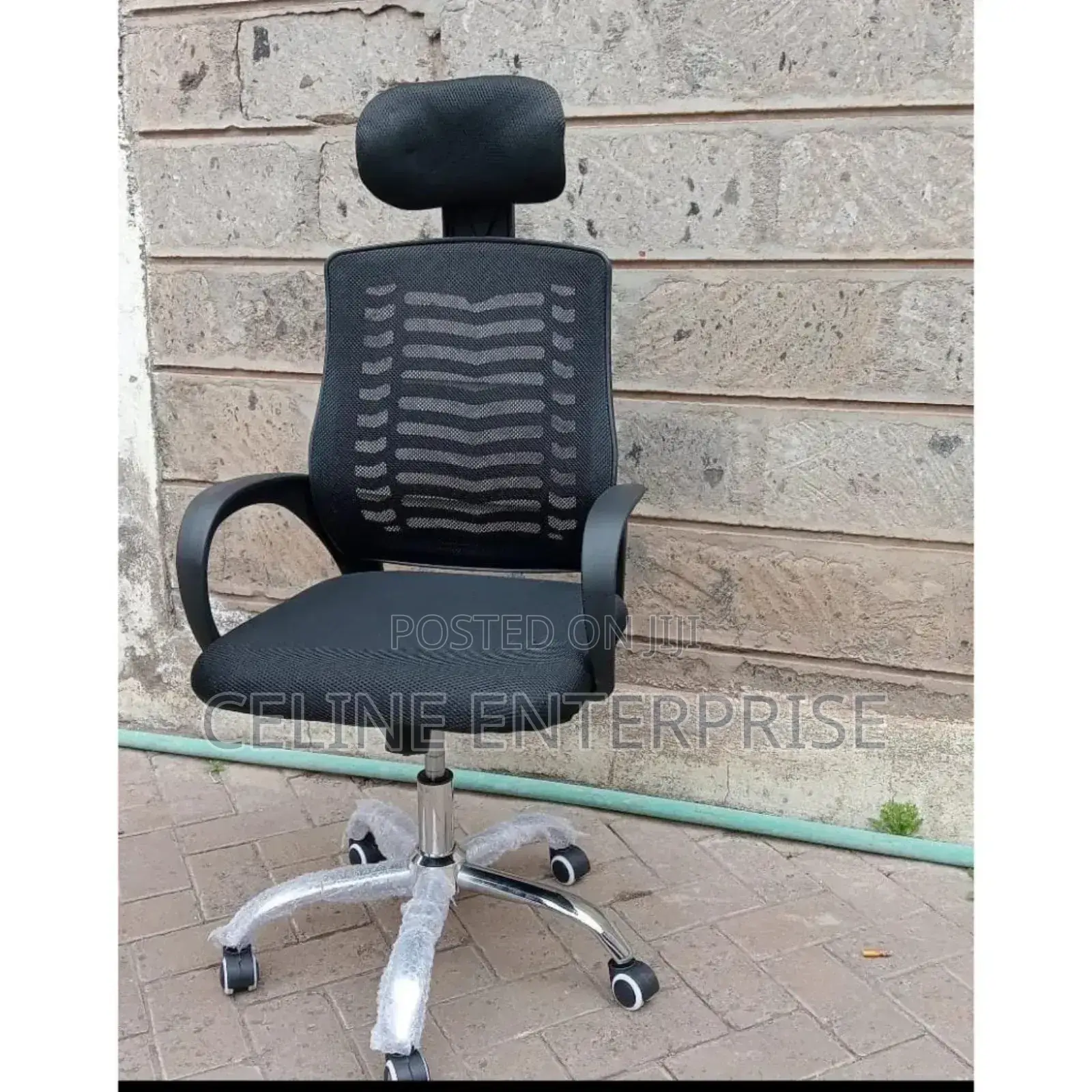 Executive Office Chair With Soft Cushion