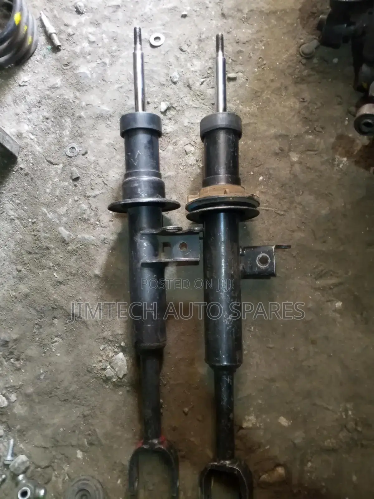 BMW 524d Front Shock