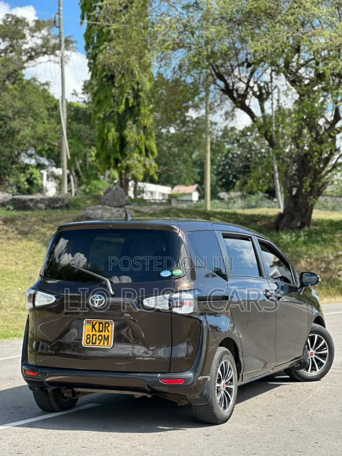 Toyota Sienta 2018 Black