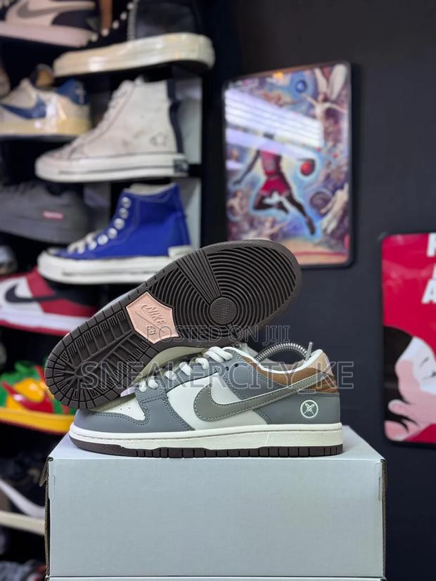 Nike Sb Dunk Low Yuto 'Wolf Grey' - main view