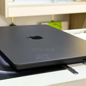 Laptop Apple MacBook Pro 2024 M4 Max 36GB Apple M4 Max SSD 1T