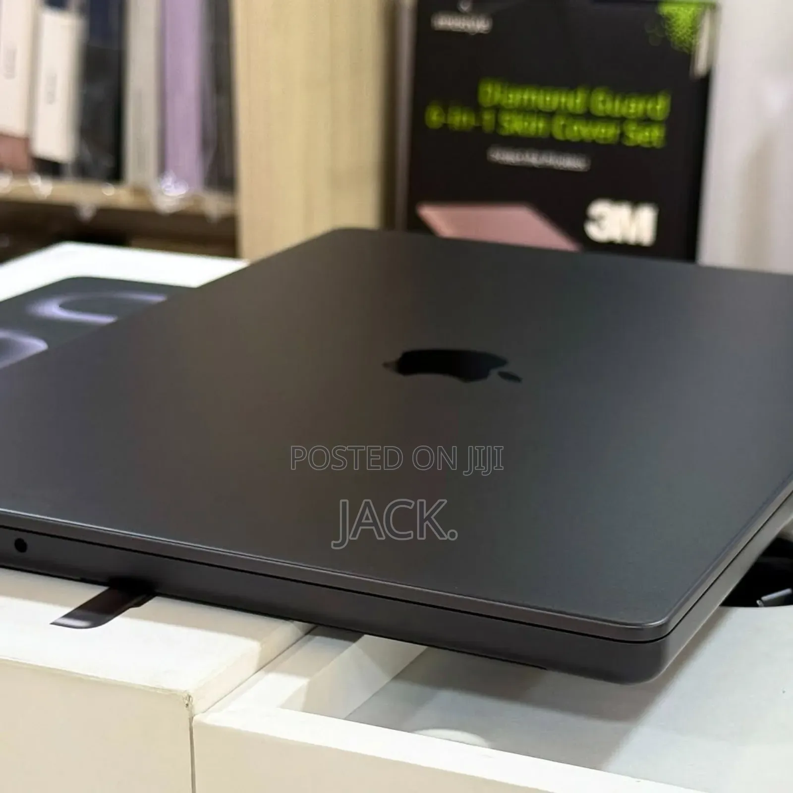 Laptop Apple MacBook Pro 2024 M4 Max 36GB Apple M4 Max SSD 1T