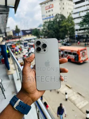 Apple iPhone 15 Pro Max 256 GB Silver