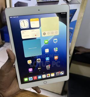 Apple iPad 10.2 (2019) 32 GB Pink - thumbnail 2