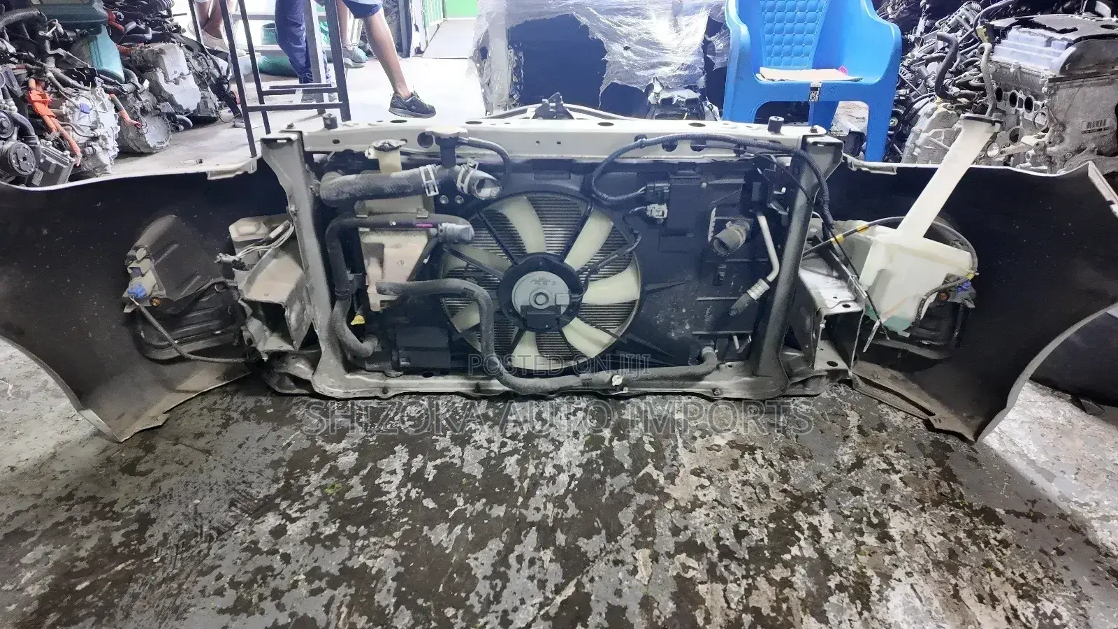 Toyota Aqua Nosecut 2015 Original Ex-Japan
