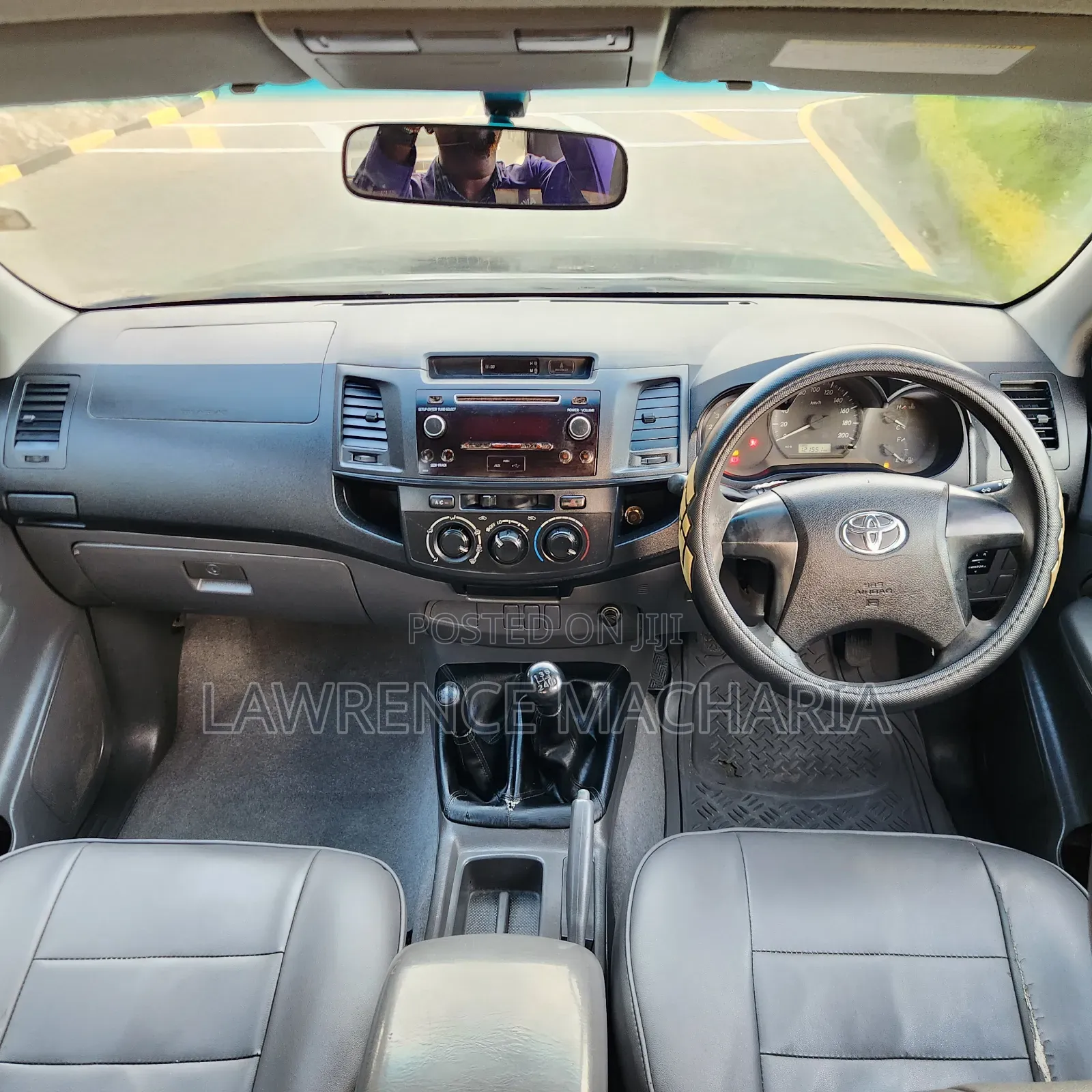 Toyota Hilux 2014 Black