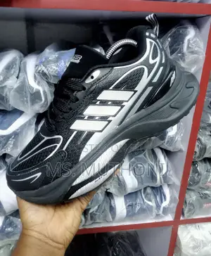 Adidas MTS Pro Sneaker Gym / Running Gortex Sizes 40-45