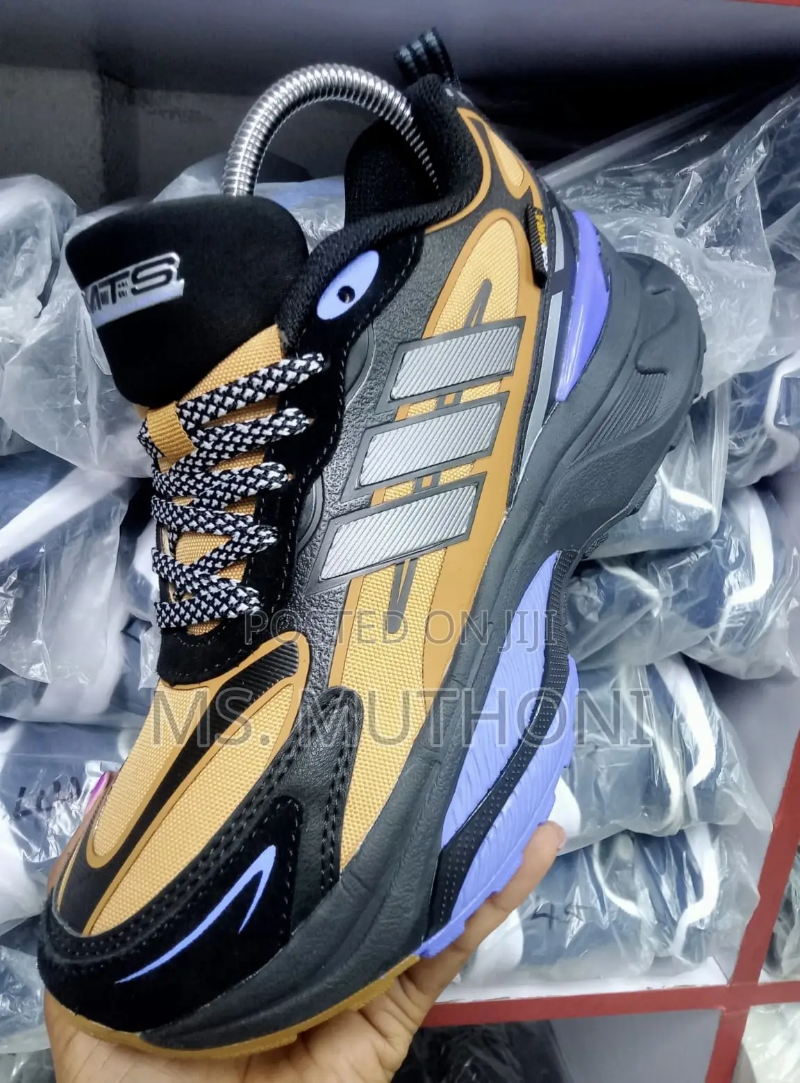 Adidas MTS Pro Sneaker Gym / Running Gortex Sizes 40-45
