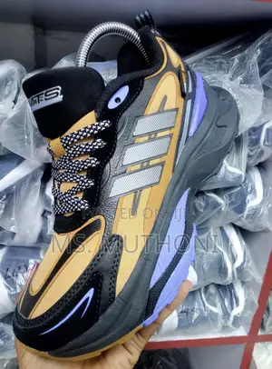 Adidas MTS Pro Sneaker Gym / Running Gortex Sizes 40-45