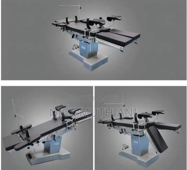Hydraulic Theatre Table - main view
